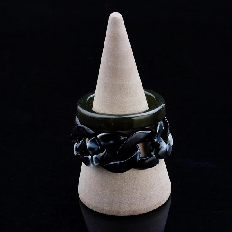 New Retro Women's Transparent Resin Acrylic Ring Creative Korean Square Geometric Link Ring Jewelry Accessories 2021
New Retro Women's Transparent Resin Acrylic Ring Creative Korean Square Geometric Link Ring Jewelry Accessories 2021