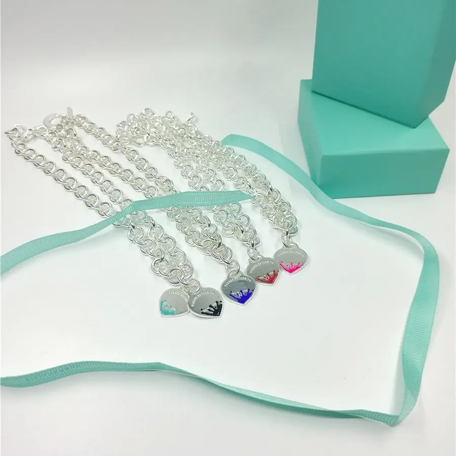 2021 trendy luxury brand original necklace letter wedding necklace couple heart necklace and pendants for women sets
2021 trendy luxury brand original necklace letter wedding necklace couple heart necklace and pendants for women sets