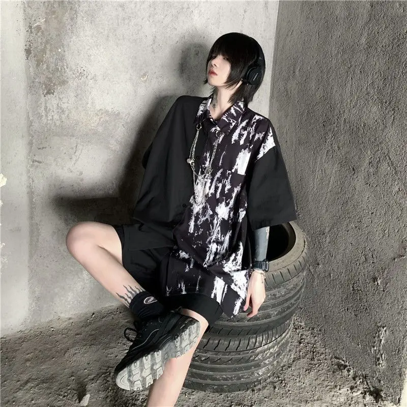 Women's shirts Korean tie-dye retro stitching chain Oversized top female new summer loose short-sleeve shirt Casual Streetwear
Women's shirts Korean tie-dye retro stitching chain Oversized top female new summer loose short-sleeve shirt Casual Streetwear