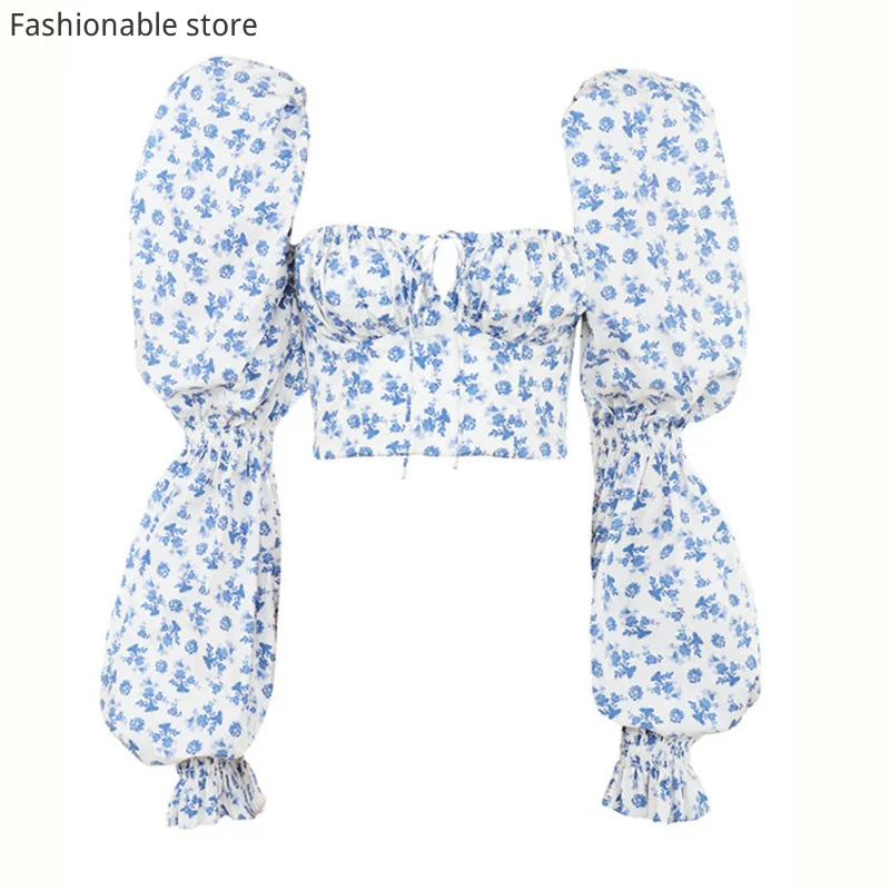 Women's Sexy Fashion Floral Print Flare Sleeve Lace-up Pleated Blouse
Women's Sexy Fashion Floral Print Flare Sleeve Lace-up Pleated Blouse