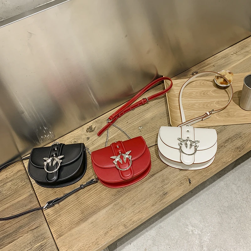 Luxury Chains Purses and Handbags PU Leather Designer Versatile Messenger Bags Tote Bags for Women Shoulder Bag Crossbody Bag
Luxury Chains Purses and Handbags PU Leather Designer Versatile Messenger Bags Tote Bags for Women Shoulder Bag Crossbody Bag