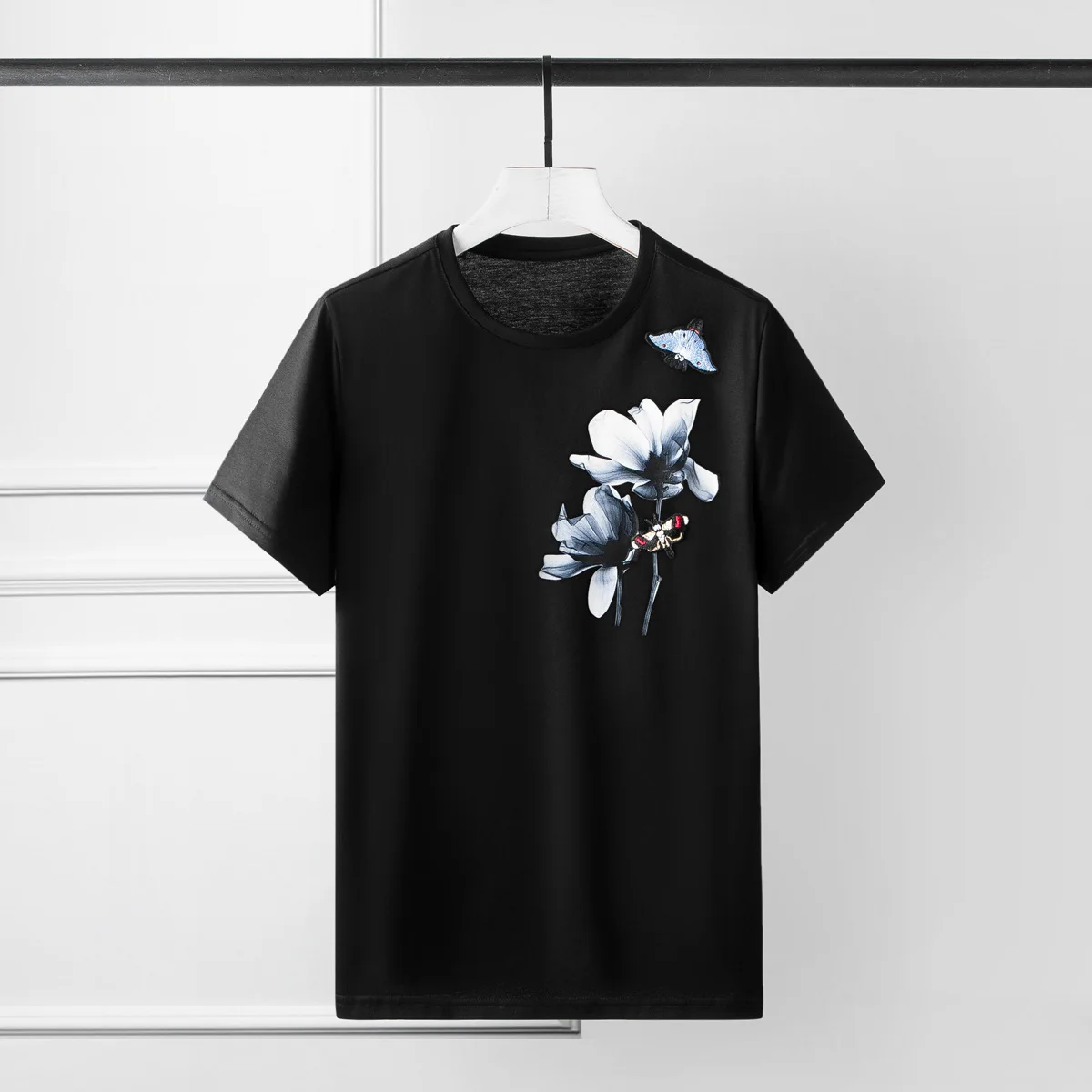 100% Cotton Mens T-shirts Luxury Daffodils Printing Short Sleeve Men T-shirts Fashion Casual Party Nightclub T-shirts Man
100% Cotton Mens T-shirts Luxury Daffodils Printing Short Sleeve Men T-shirts Fashion Casual Party Nightclub T-shirts Man