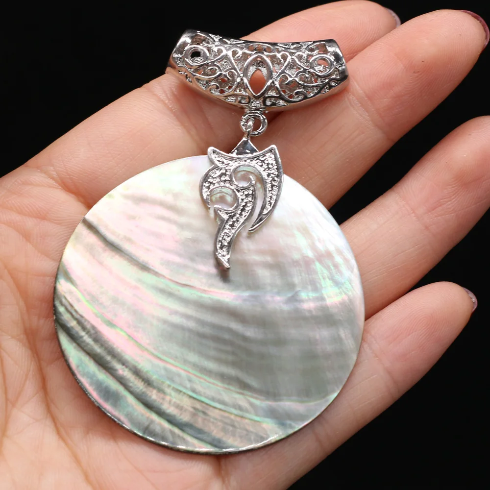 Natural Stone Shell Pendant Exquisite Round Charms For Jewelry Making Charms DIY Necklace Accessory
Natural Stone Shell Pendant Exquisite Round Charms For Jewelry Making Charms DIY Necklace Accessory