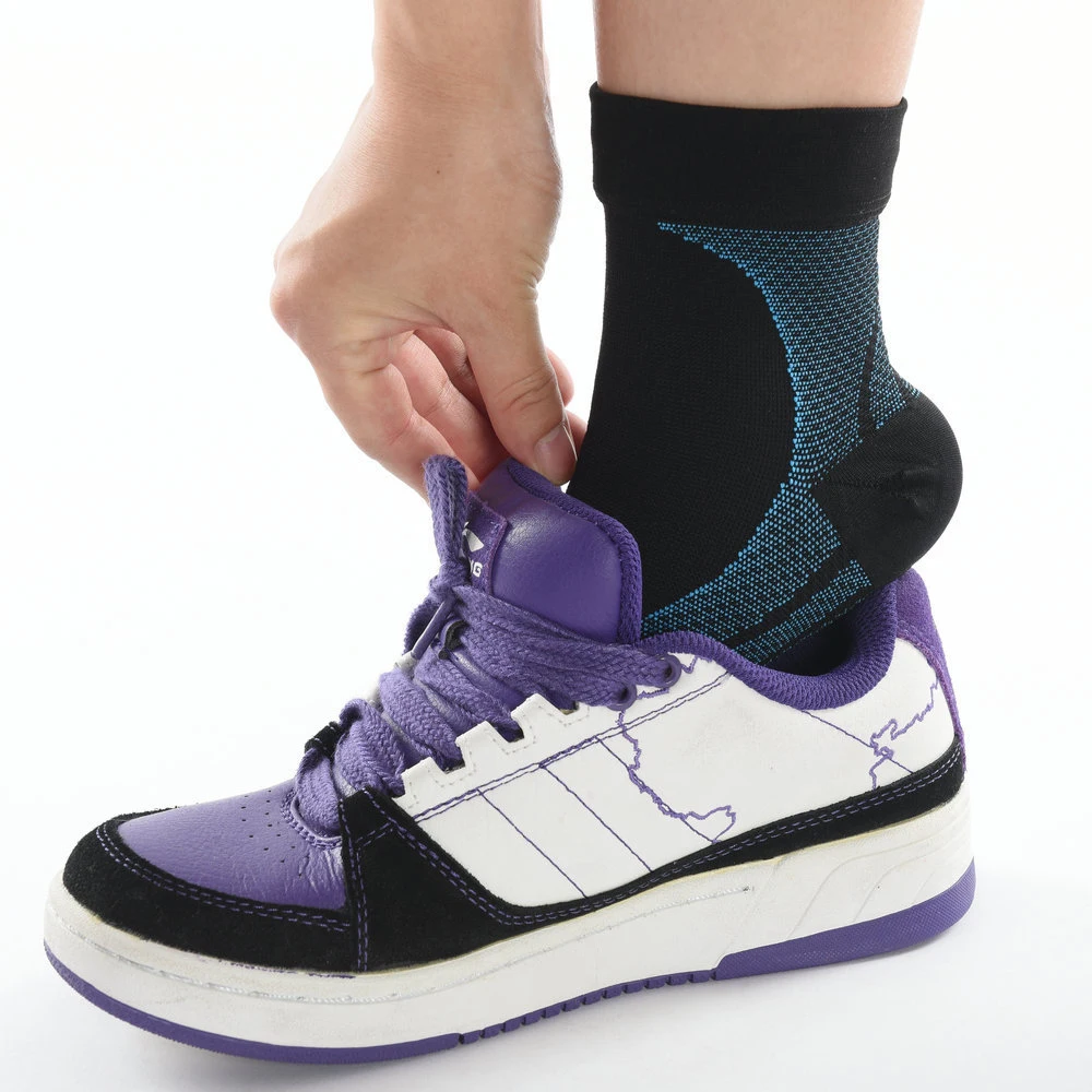 Practical Ankle Socks Compression Nylon Ankle Brace Elastic Nylon Strap Belt Cycling Running Ankle Protector Foot Wrap Protector
Practical Ankle Socks Compression Nylon Ankle Brace Elastic Nylon Strap Belt Cycling Running Ankle Protector Foot Wrap Protector