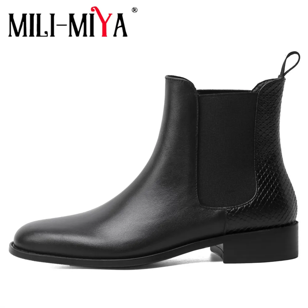 MILI-MIYA Luxury Brand Genuine Leather Ankle Boots Women Slip On Chelsea Med Heels Ladies Round Toe Solid Color All Match Shoes
MILI-MIYA Luxury Brand Genuine Leather Ankle Boots Women Slip On Chelsea Med Heels Ladies Round Toe Solid Color All Match Shoes