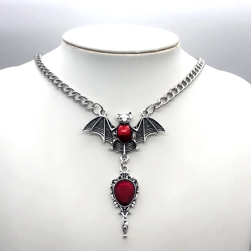 Gothic Hip Hop Y2k Jewelry Bat Cross Pendant Necklaces Vintage Scarlet Mirror Choker for Women Girls Party
Gothic Hip Hop Y2k Jewelry Bat Cross Pendant Necklaces Vintage Scarlet Mirror Choker for Women Girls Party