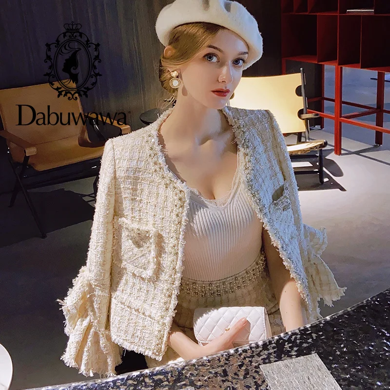 Dabuwawa Elegant Autumn Winter Plaid Women Coat Causal Ruffle Sleeve Vintage Tweed Coat Short Office Ladies Pocket DO1CSO008
Dabuwawa Elegant Autumn Winter Plaid Women Coat Causal Ruffle Sleeve Vintage Tweed Coat Short Office Ladies Pocket DO1CSO008