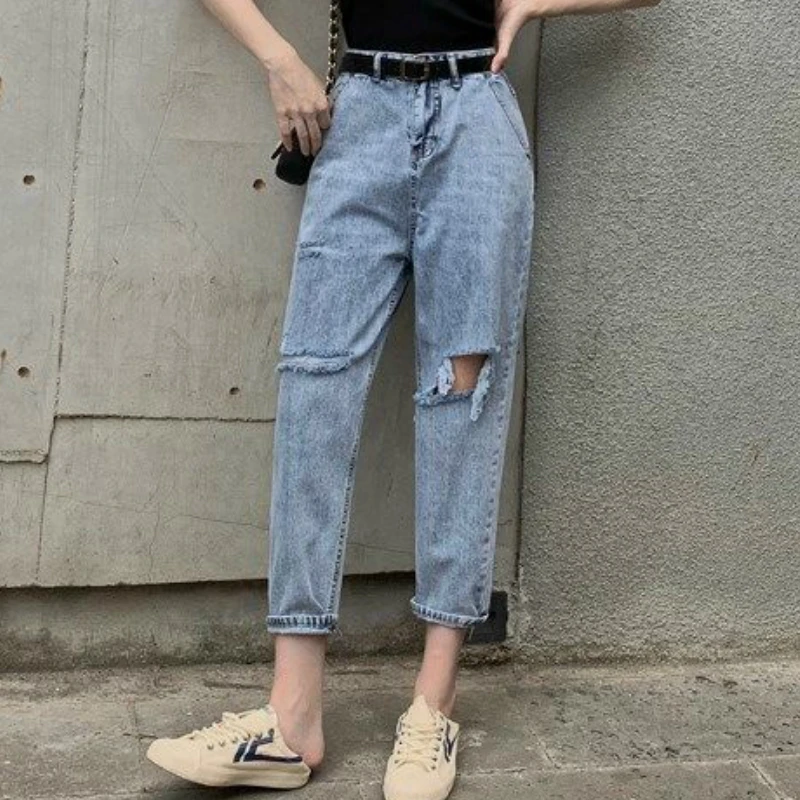 Jeans Women High-waist Holes Ripped Korean-style Denim-retro Womens All-match Streetwear Harem-retro Casual Trendy BF Loose Jean
Jeans Women High-waist Holes Ripped Korean-style Denim-retro Womens All-match Streetwear Harem-retro Casual Trendy BF Loose Jean