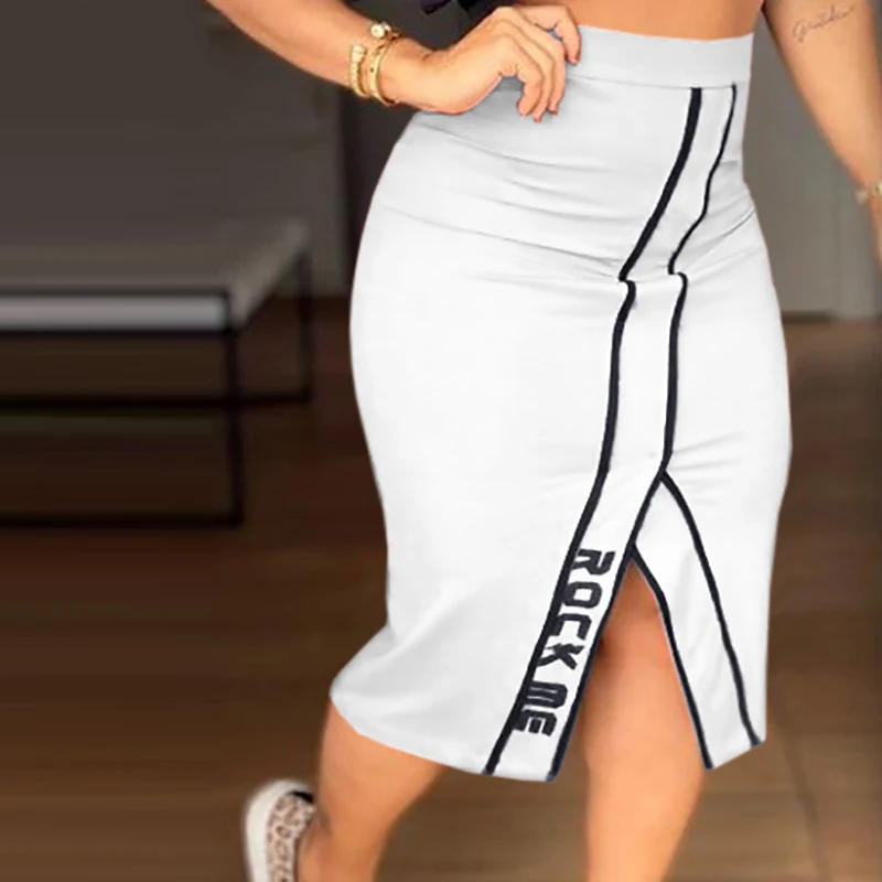 Ladies O Neck Pullover Tops+Slit Skirts 2 Piece Set Women Casual Short Sleeve Loose Outfits Fashion Printed Bodycon Skirt Suits
Ladies O Neck Pullover Tops+Slit Skirts 2 Piece Set Women Casual Short Sleeve Loose Outfits Fashion Printed Bodycon Skirt Suits