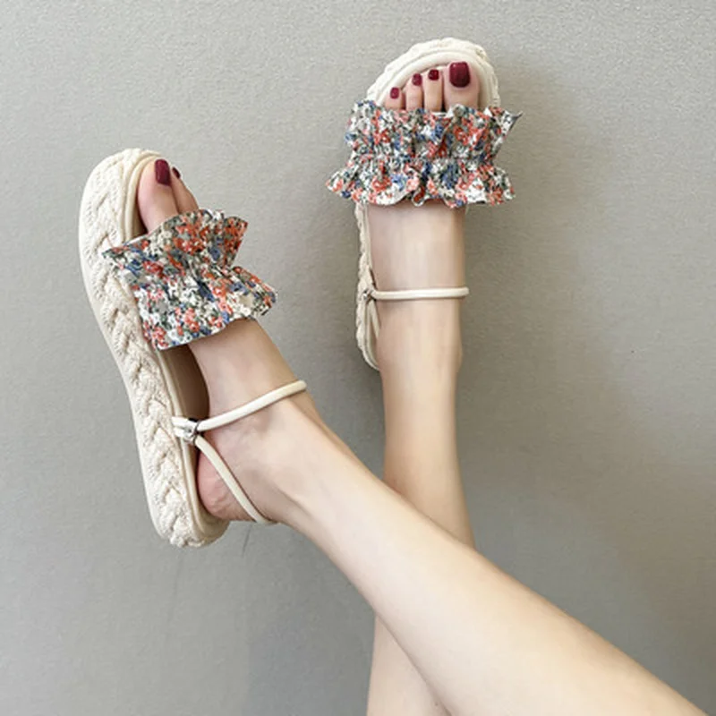 Shoes For Girls Slippers Casual Slides Slipers Women Lady Luxury Flat Summer 2021 Soft Rome Rubber Scandals Basic PU Female Shoe
Shoes For Girls Slippers Casual Slides Slipers Women Lady Luxury Flat Summer 2021 Soft Rome Rubber Scandals Basic PU Female Shoe