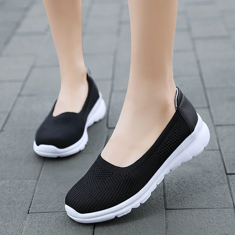Large size women's shoes spring and summer new shuttle sports women's shoes shallow mouth women's shoes flat shoes 
Large size women's shoes spring and summer new shuttle sports women's shoes shallow mouth women's shoes flat shoes