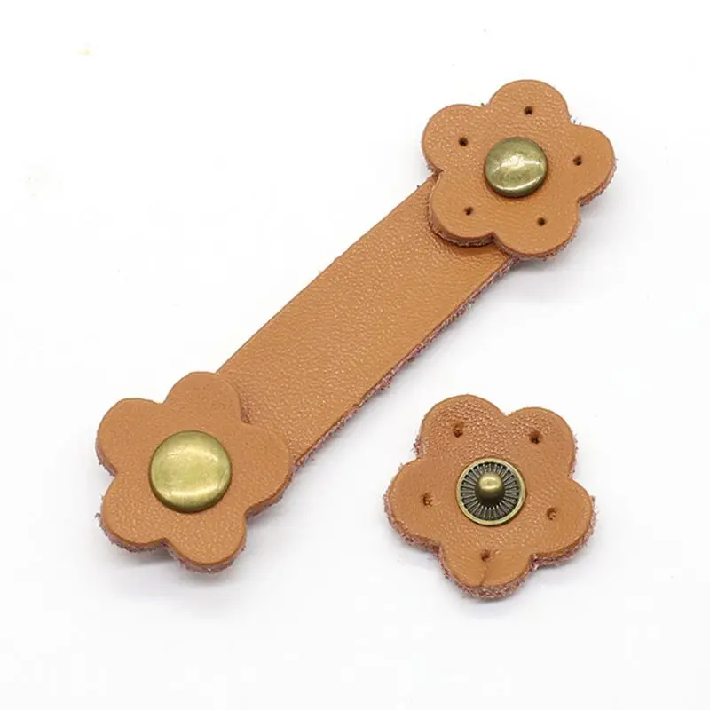 Soft Leather Buckles Purse Hasp DIY Bag Wrist Strap Plum Flower Shape Tool
Soft Leather Buckles Purse Hasp DIY Bag Wrist Strap Plum Flower Shape Tool