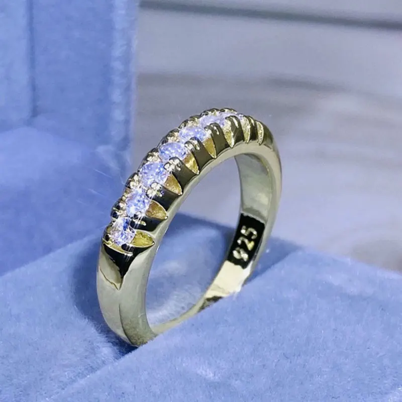 Office Lady Accessories Rings Golden Color Halo Micro Paved Casual Style Female Jewel With High Quality C2112
Office Lady Accessories Rings Golden Color Halo Micro Paved Casual Style Female Jewel With High Quality C2112