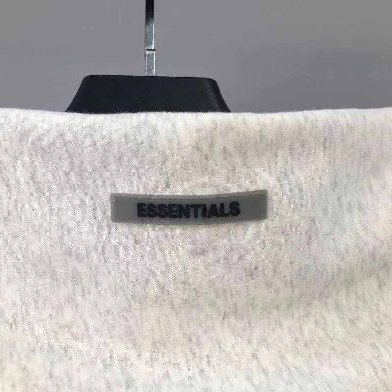 2020FW Essentials Hoodie Men Women 1:1 Top Quality Streetwear Reflective FOG Pullover Inside Tag Essentials Sweatshirts 
2020FW Essentials Hoodie Men Women 1:1 Top Quality Streetwear Reflective FOG Pullover Inside Tag Essentials Sweatshirts