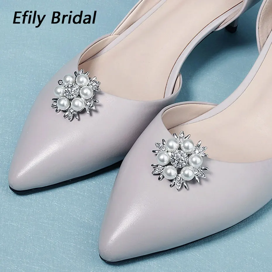 Efily Pearl Wedding Shoe Clip Flower Rhinestone Shoe Buckles Accessories for Wedding Heels Bridal Crystal Brooch Bridesmaid Gift
Efily Pearl Wedding Shoe Clip Flower Rhinestone Shoe Buckles Accessories for Wedding Heels Bridal Crystal Brooch Bridesmaid Gift