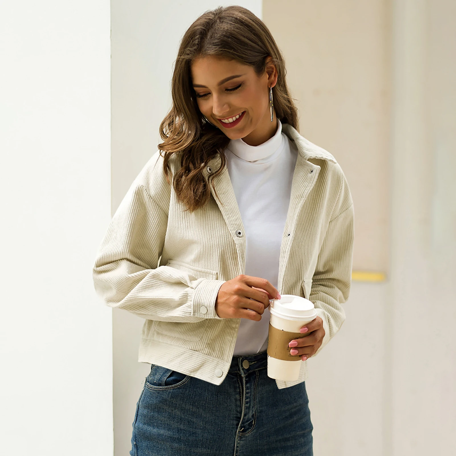 Women Cropped Jacket Spring Corduroy Short Coat Turn-Down Collar Pockets Long Sleeve Casual Coats Autumn Tops
Women Cropped Jacket Spring Corduroy Short Coat Turn-Down Collar Pockets Long Sleeve Casual Coats Autumn Tops