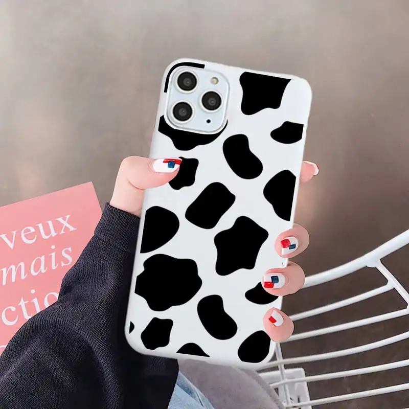 milk cow print animal pattern Phone Case Candy Color for iPhone 6 7 8 11 12 s mini pro X XS XR MAX Plus
milk cow print animal pattern Phone Case Candy Color for iPhone 6 7 8 11 12 s mini pro X XS XR MAX Plus