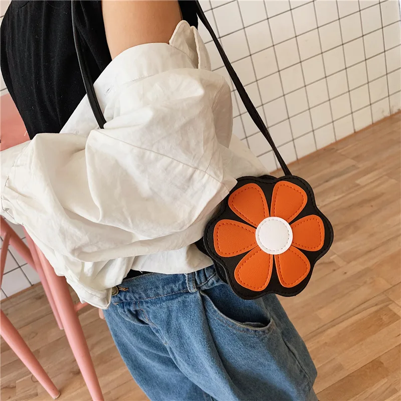 Fashion Children Girl Shoulder Bag Cute Flower Messenger Bag Kids Keys Coin Purse Cute Princess Mini Handbag Girls Crossbody Bag
Fashion Children Girl Shoulder Bag Cute Flower Messenger Bag Kids Keys Coin Purse Cute Princess Mini Handbag Girls Crossbody Bag