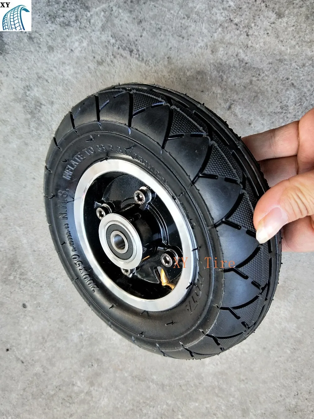 Electric Scooter Tyre with Wheel Hub 8" Scooter 200x50 Tyre Inflation Electric Vehicle Aluminium Alloy Wheel Pneumatic Tire
Electric Scooter Tyre with Wheel Hub 8" Scooter 200x50 Tyre Inflation Electric Vehicle Aluminium Alloy Wheel Pneumatic Tire