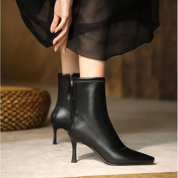 Europe Sexy Socks Boots Pointed Toe Short Boots 2021 Winter Stiletto Womens Shoes High-heeled Elastic Ankle Boots Booties Female
Europe Sexy Socks Boots Pointed Toe Short Boots 2021 Winter Stiletto Womens Shoes High-heeled Elastic Ankle Boots Booties Female
