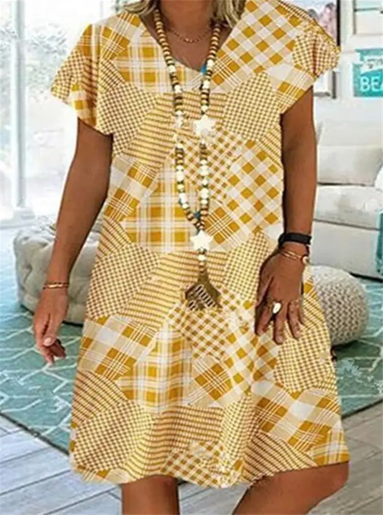 Women's dresses large sizes 2020 new fashion summer print casual beach V-Neck Feminino Vestido Casual Plus Size Ladies Dress 
Women's dresses large sizes 2020 new fashion summer print casual beach V-Neck Feminino Vestido Casual Plus Size Ladies Dress