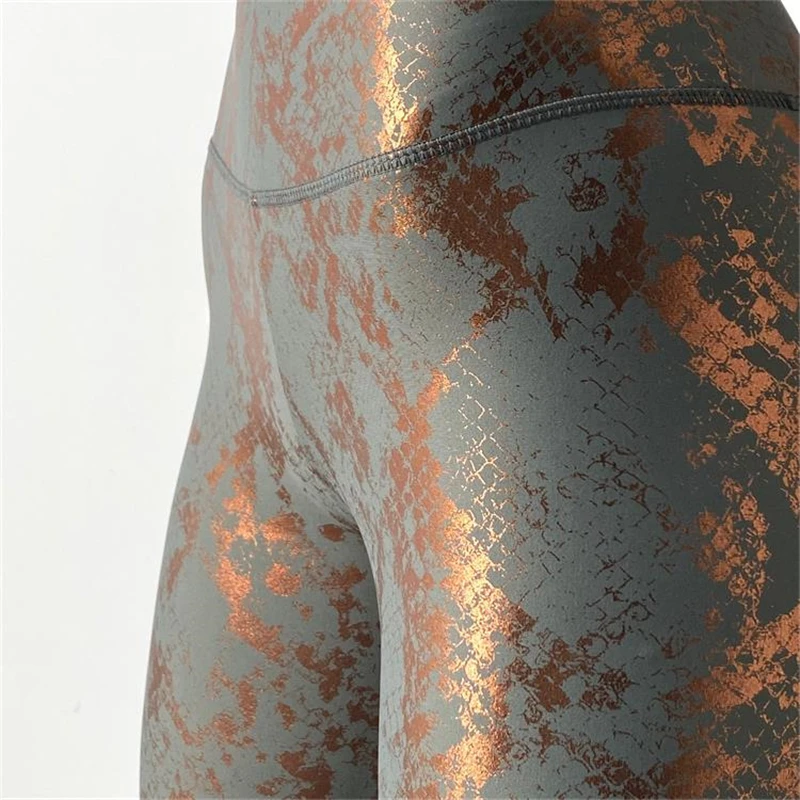 AIIOU High Waist Seamless Snake Pattern Leggings Women Bubble Butt Push Up Fitness Legging Breathable Slim Pants Sport Girl
AIIOU High Waist Seamless Snake Pattern Leggings Women Bubble Butt Push Up Fitness Legging Breathable Slim Pants Sport Girl