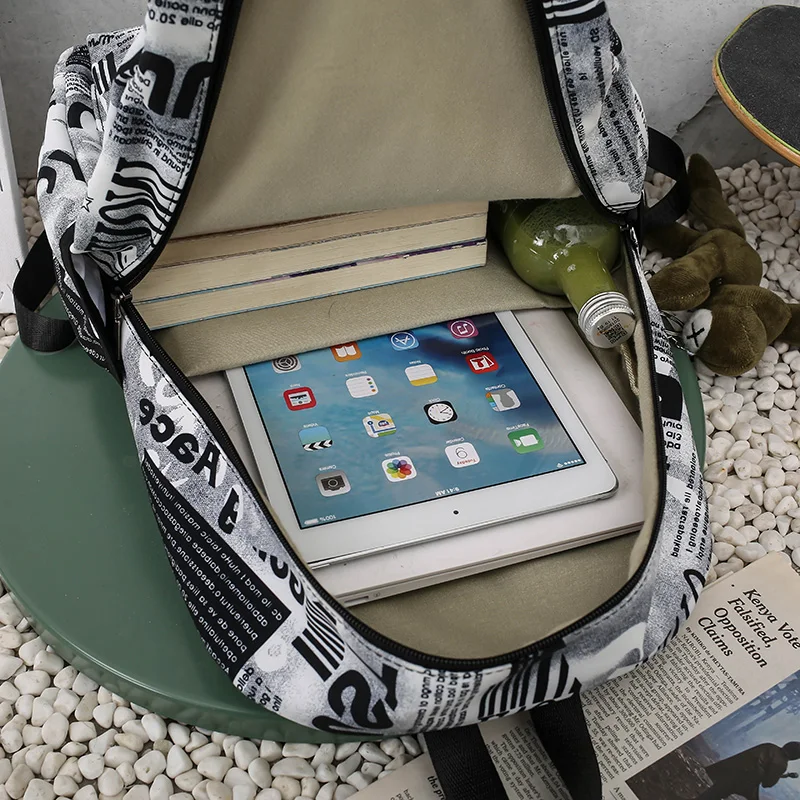 2020 Backpack Women Backpack Fashion Women Shoulder Bag Letters School Bag For Teenage Girl or Boy Men Backpacks Travel Bag 
2020 Backpack Women Backpack Fashion Women Shoulder Bag Letters School Bag For Teenage Girl or Boy Men Backpacks Travel Bag