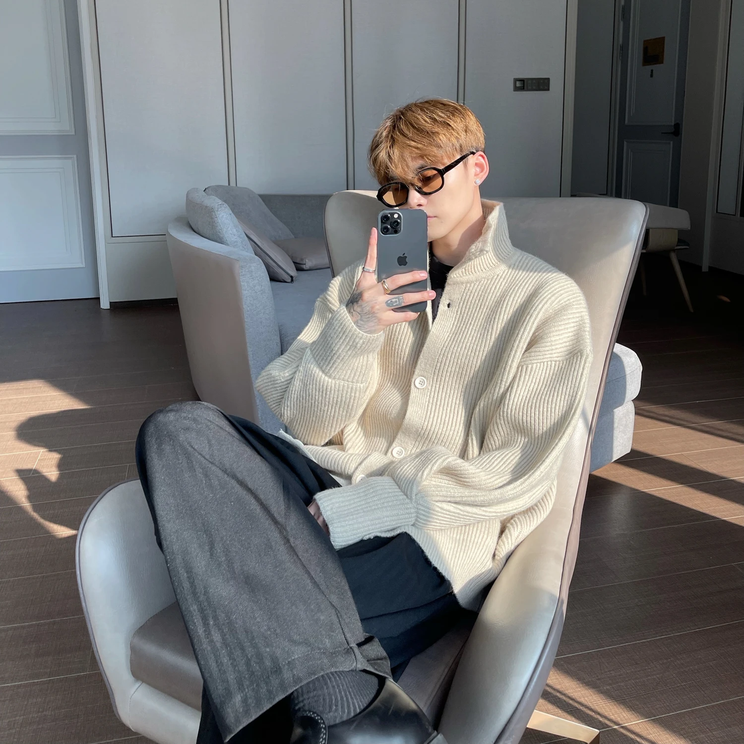 Fashion Men's Knitted Sweatercoat Single Breasted Casual Loose Outwear Long Sleeve M20
Fashion Men's Knitted Sweatercoat Single Breasted Casual Loose Outwear Long Sleeve M20