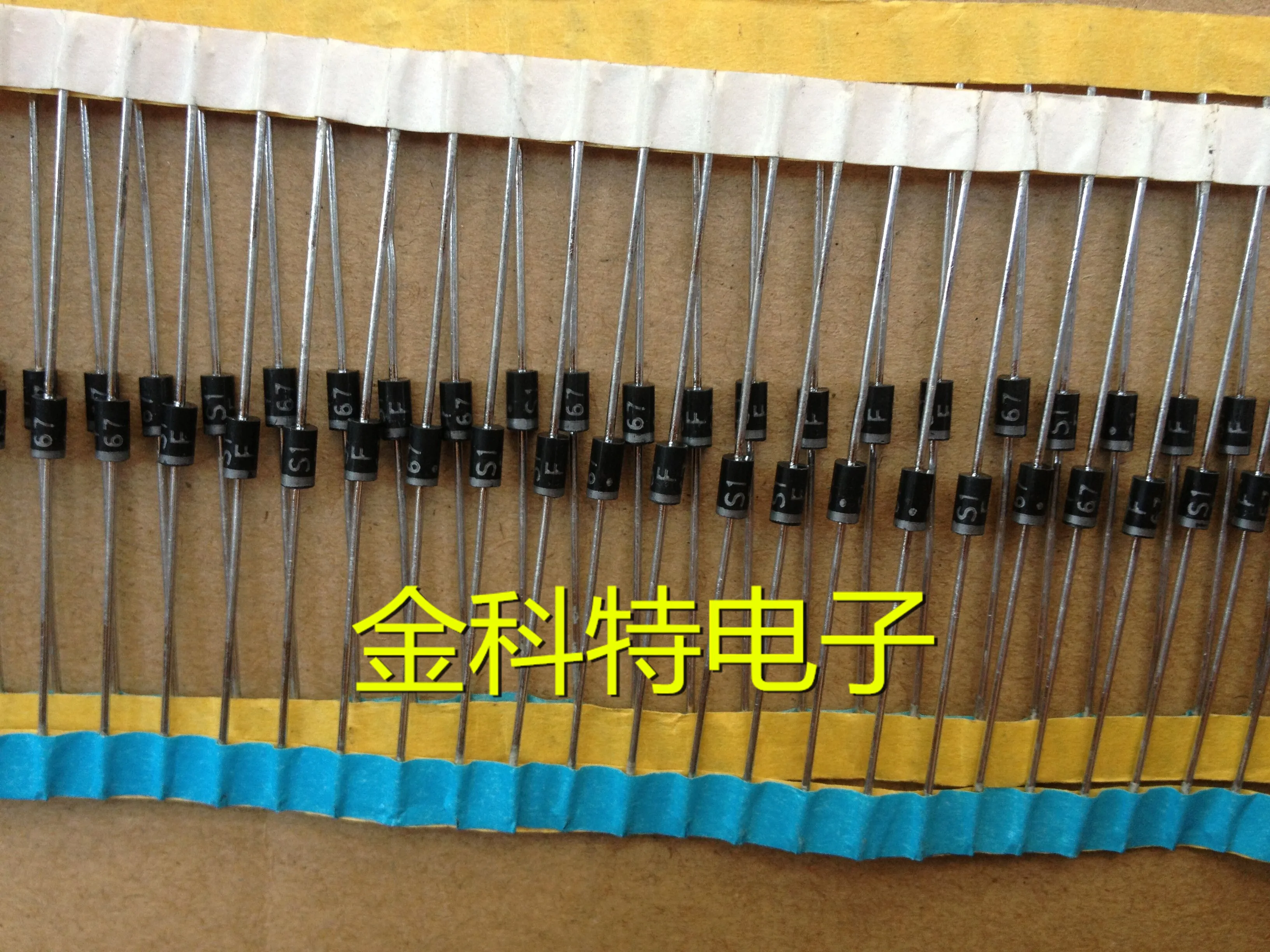 Original New 100% S1F diode S1F67 rectifier diode S1F xx suffix does not affect the use (Inductor)
Original New 100% S1F diode S1F67 rectifier diode S1F xx suffix does not affect the use (Inductor)