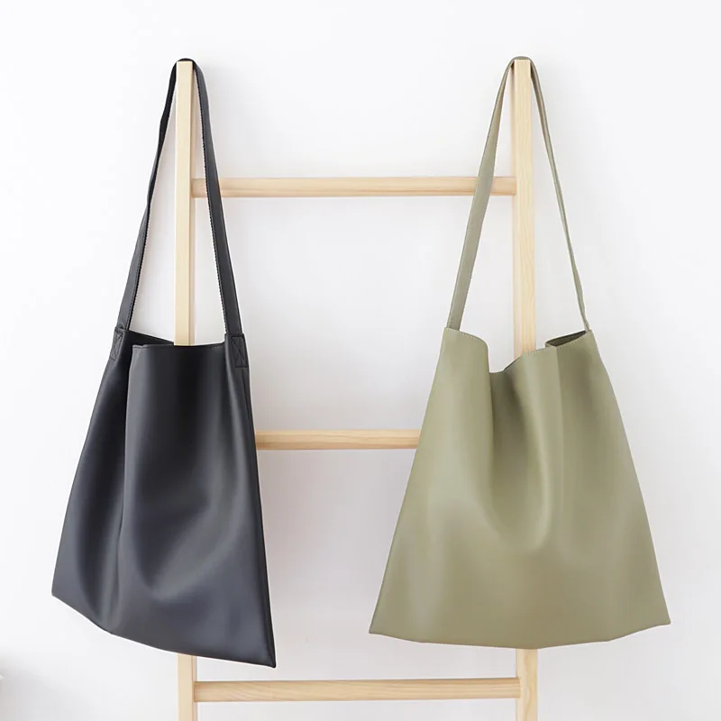 2020 new summer simple solid color soft leather shoulder bag fashion large-capacity messenger bag casual tote bag
2020 new summer simple solid color soft leather shoulder bag fashion large-capacity messenger bag casual tote bag