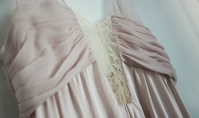 Silk Nightgown Romantic Sexy Dress Luxury and Elegant Evening Dress Inner Natural Silk Fabric
Silk Nightgown Romantic Sexy Dress Luxury and Elegant Evening Dress Inner Natural Silk Fabric