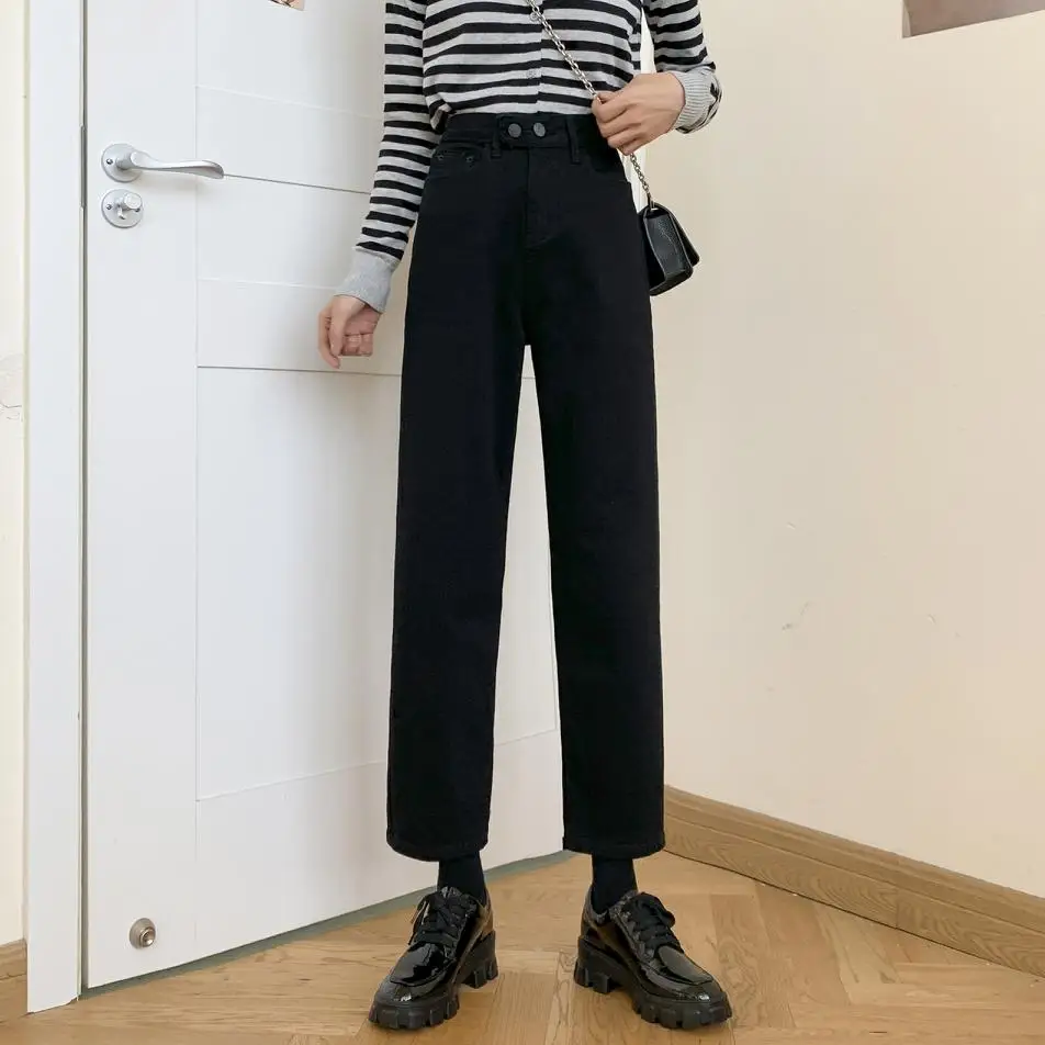 JXMYY 2020 autumn and winter new Korean style high waist two-button loose and thin sanded thick casual straight jeans for women
JXMYY 2020 autumn and winter new Korean style high waist two-button loose and thin sanded thick casual straight jeans for women