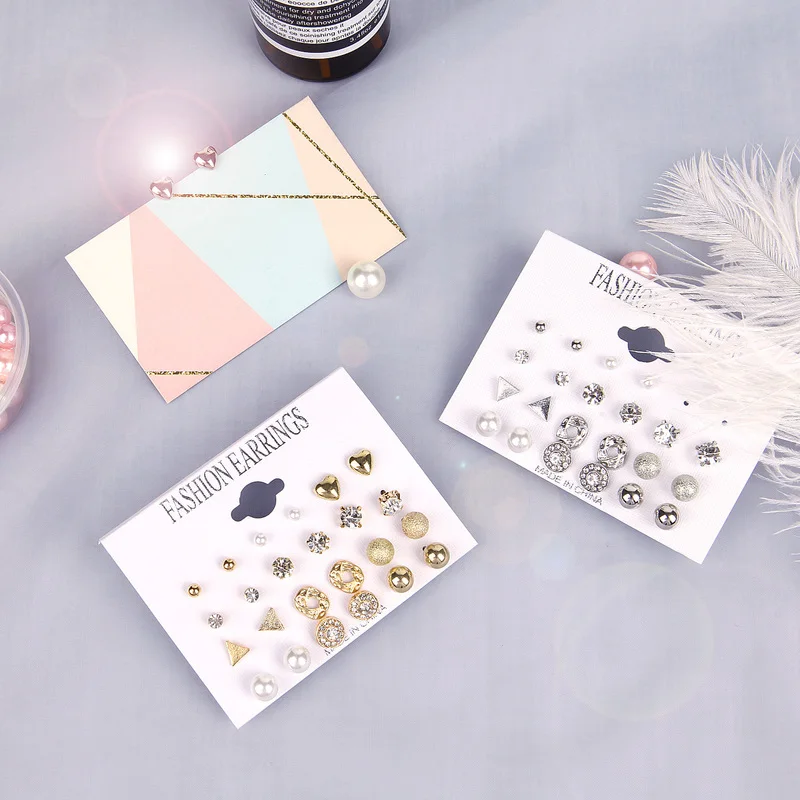 12 Pairs/Set Women Zinc Alloy Crystal Pearl Stud Earrings Fashion And Simple Earrings for Women Jewelry
12 Pairs/Set Women Zinc Alloy Crystal Pearl Stud Earrings Fashion And Simple Earrings for Women Jewelry
