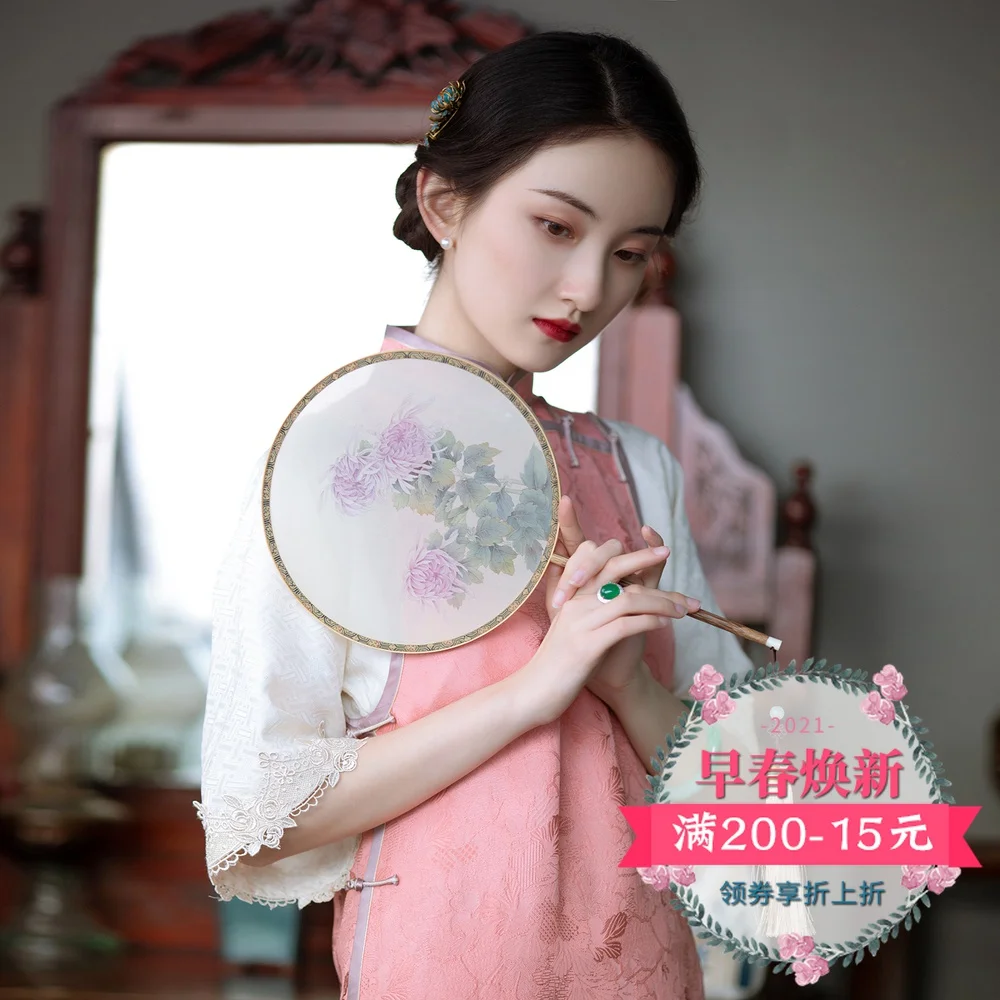 and summer Chinese style Republic of China retro stand collar silk jacquard satin double breasted cheongsam dress
and summer Chinese style Republic of China retro stand collar silk jacquard satin double breasted cheongsam dress