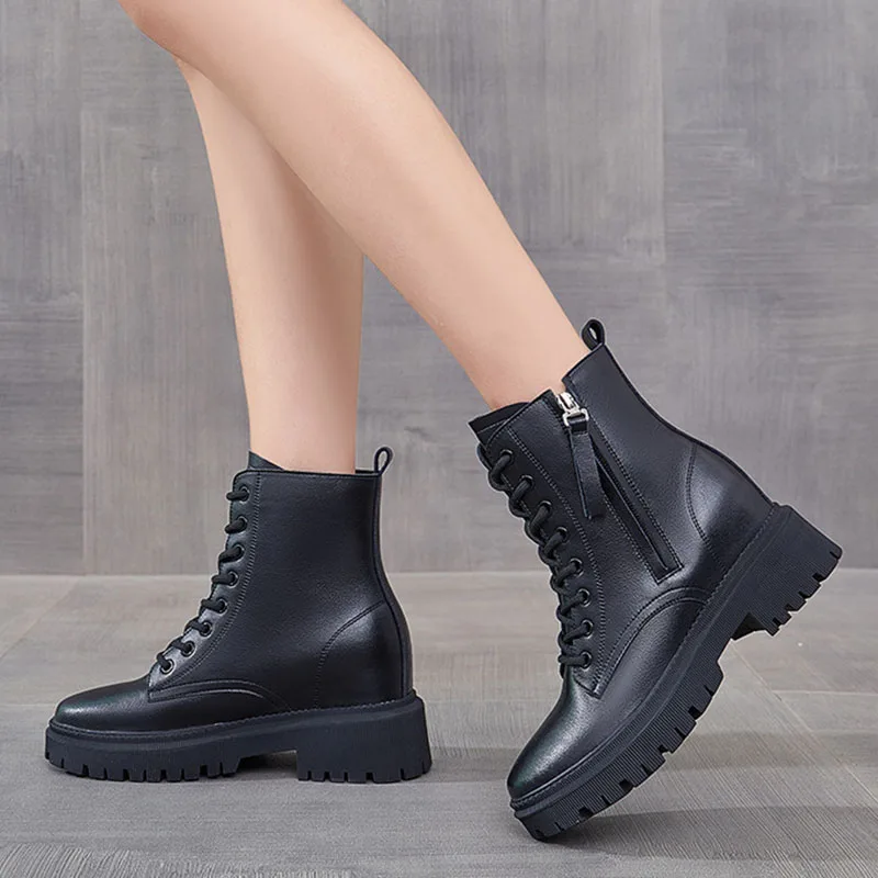 2021 Autumn Early Winter Shoes Women Boots Black Genuine Leather Shoes Thick Sole Young Ladies Fashion Ankle Boots 35-40
2021 Autumn Early Winter Shoes Women Boots Black Genuine Leather Shoes Thick Sole Young Ladies Fashion Ankle Boots 35-40