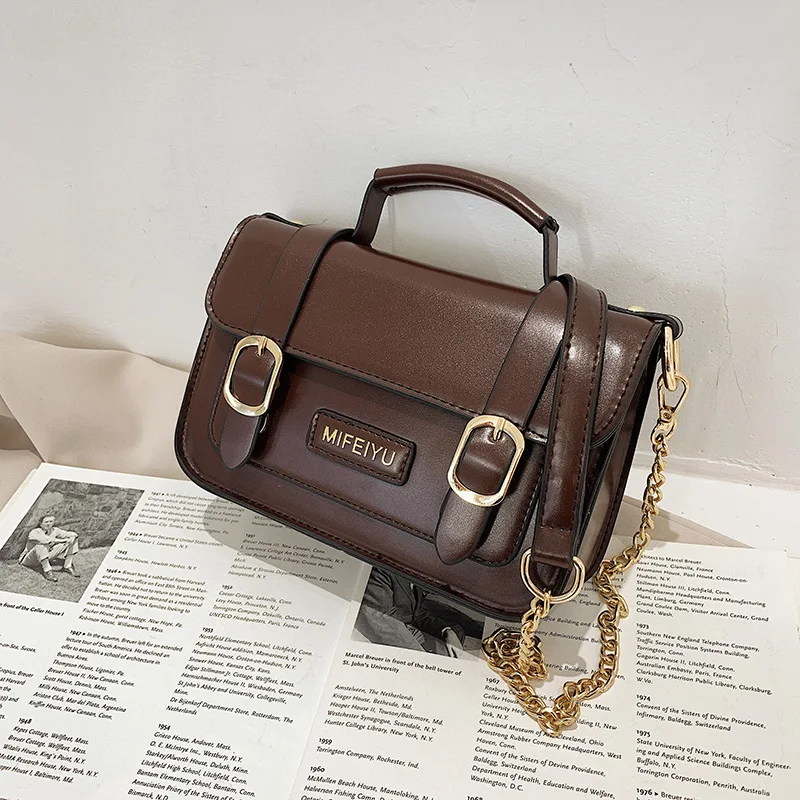 Fashion Womens Handbags Red Style Small Square Bag Portable New Fashion Messenger Women's Pure Color Fashion Shoulder Purses 
Fashion Womens Handbags Red Style Small Square Bag Portable New Fashion Messenger Women's Pure Color Fashion Shoulder Purses