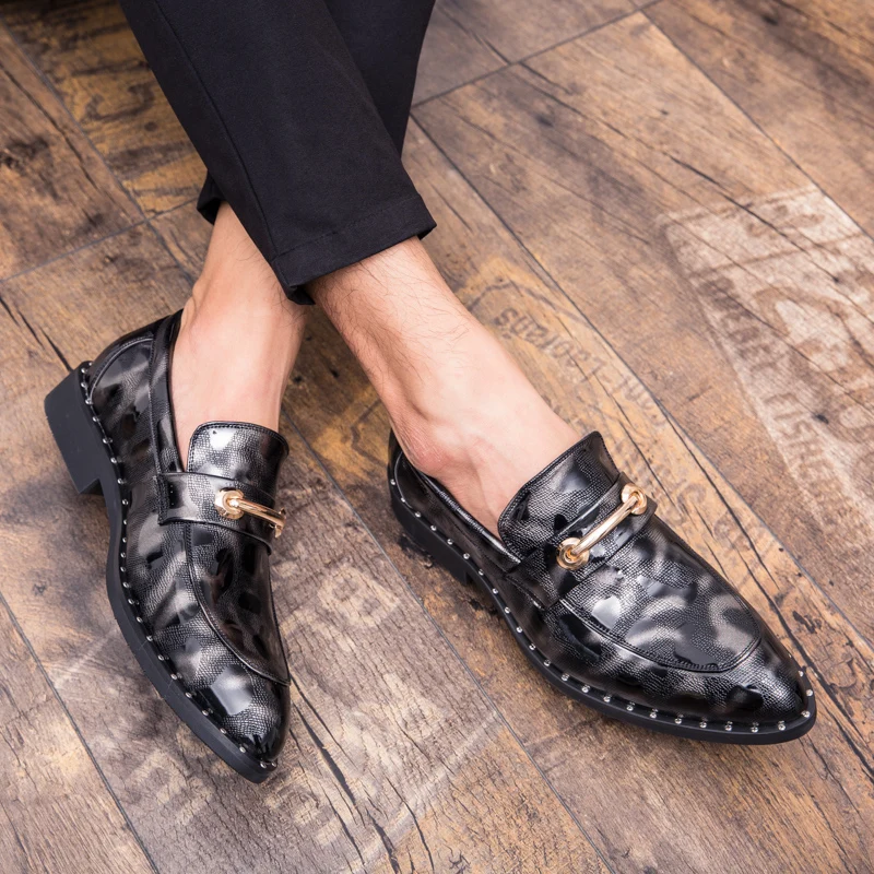 Men Loafers Slip on Leather Shoes outdoor comfortable breathable fashion Men Casual Fashion Italian Driving Shoes Moccasins
Men Loafers Slip on Leather Shoes outdoor comfortable breathable fashion Men Casual Fashion Italian Driving Shoes Moccasins