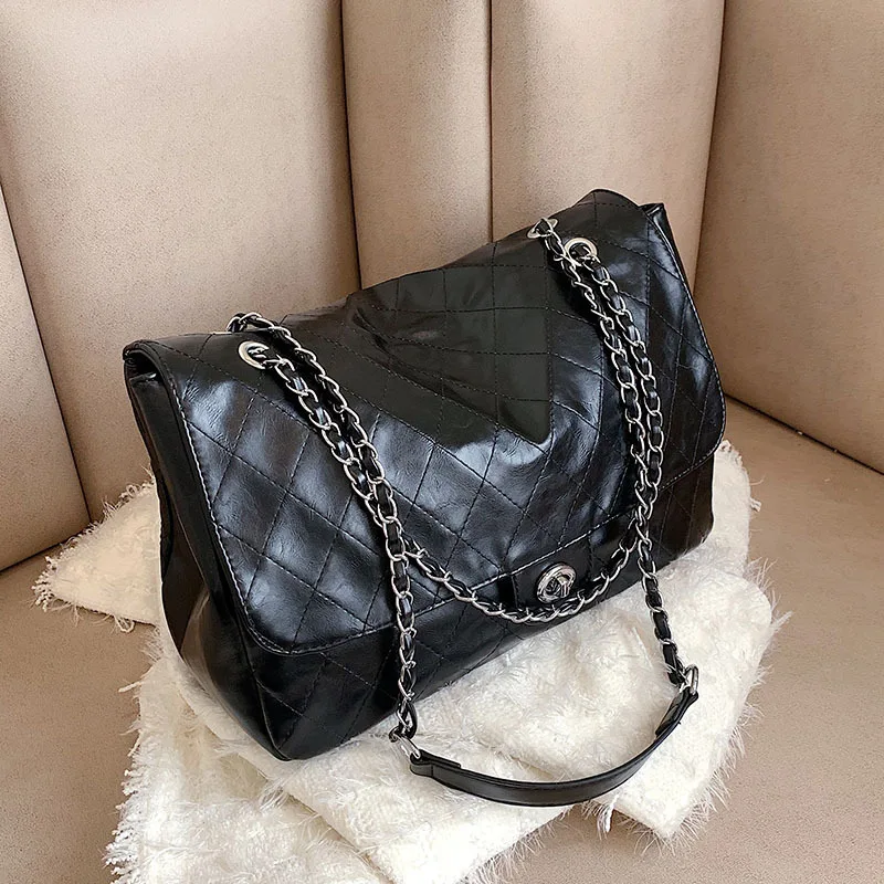 Retro Lingge Chain Large Capacity 2022 New Fashion Shoulder Tote Bag for Women Purses and Handbags Luxury Designer Satchels
Retro Lingge Chain Large Capacity 2022 New Fashion Shoulder Tote Bag for Women Purses and Handbags Luxury Designer Satchels
