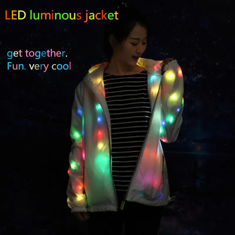 Светодиодная одежда для вечеринок, яркая светящаяся повседневная куртка, светящееся платье для рождества, Хэллоуина, вечеринки, друзей
Светодиодная одежда для вечеринок, яркая светящаяся повседневная куртка, светящееся платье для рождества, Хэллоуина, вечеринки, друзей