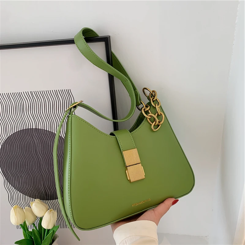 French Chic Design Chain Baguette Shoulder Bags For Women Lock Design Brand Purses And Handbags High Quality Crossbody Bags 2021 
French Chic Design Chain Baguette Shoulder Bags For Women Lock Design Brand Purses And Handbags High Quality Crossbody Bags 2021