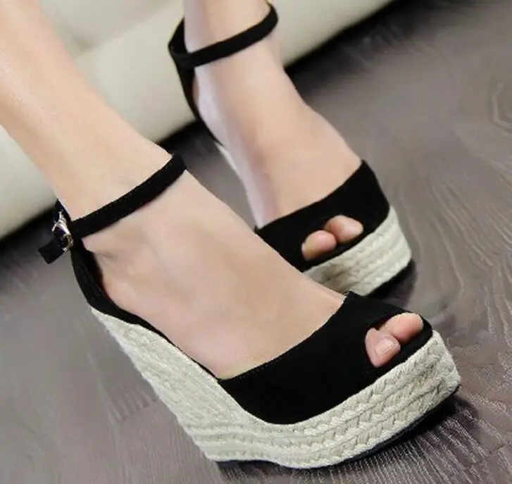 Women 2020 New women's straw wedges with fishmouth sandals platform platform sponge cake with single button Roman shoes
Women 2020 New women's straw wedges with fishmouth sandals platform platform sponge cake with single button Roman shoes