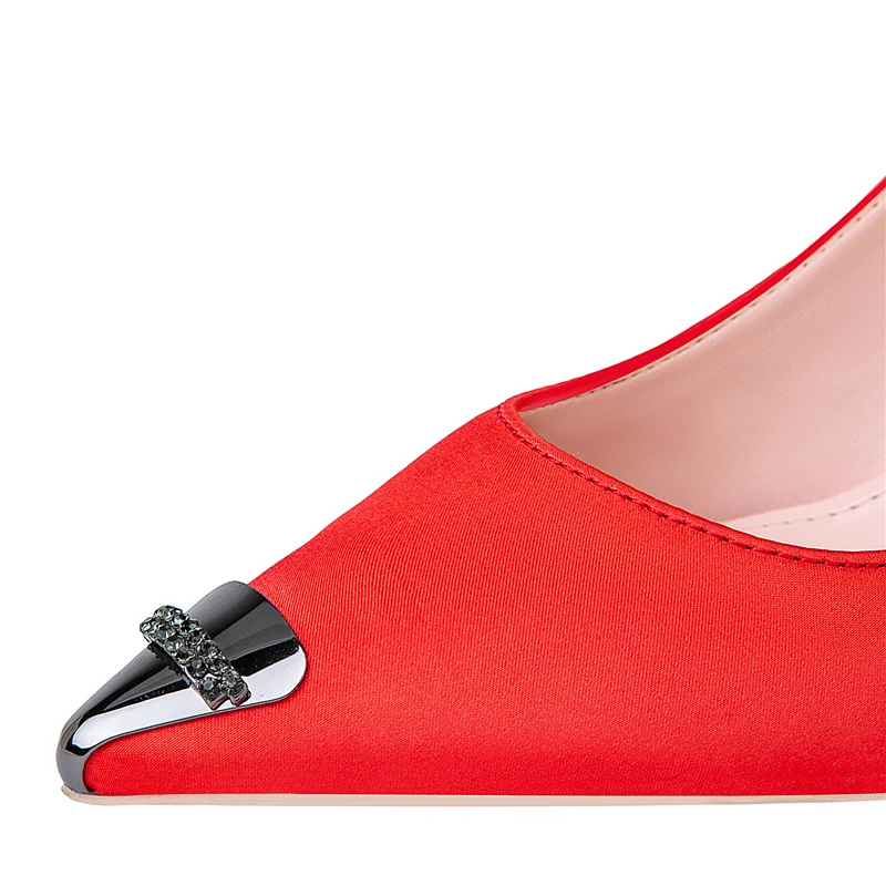 2020 New Woman's 7cm High Heel Scarpins Crystal Satin Pumps Female Silk Beige Red Wedding Bridal Valentine Burgundy Fetish Shoes
2020 New Woman's 7cm High Heel Scarpins Crystal Satin Pumps Female Silk Beige Red Wedding Bridal Valentine Burgundy Fetish Shoes