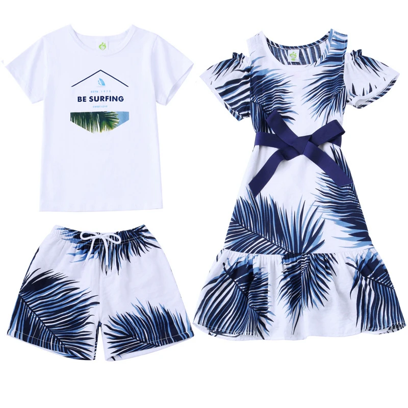 Summer Family Matching Outfits Mother Daughter Beach Vocation Dresses Summer Dad Son T-shirt+Shorts Couples Matching Clothing
Summer Family Matching Outfits Mother Daughter Beach Vocation Dresses Summer Dad Son T-shirt+Shorts Couples Matching Clothing