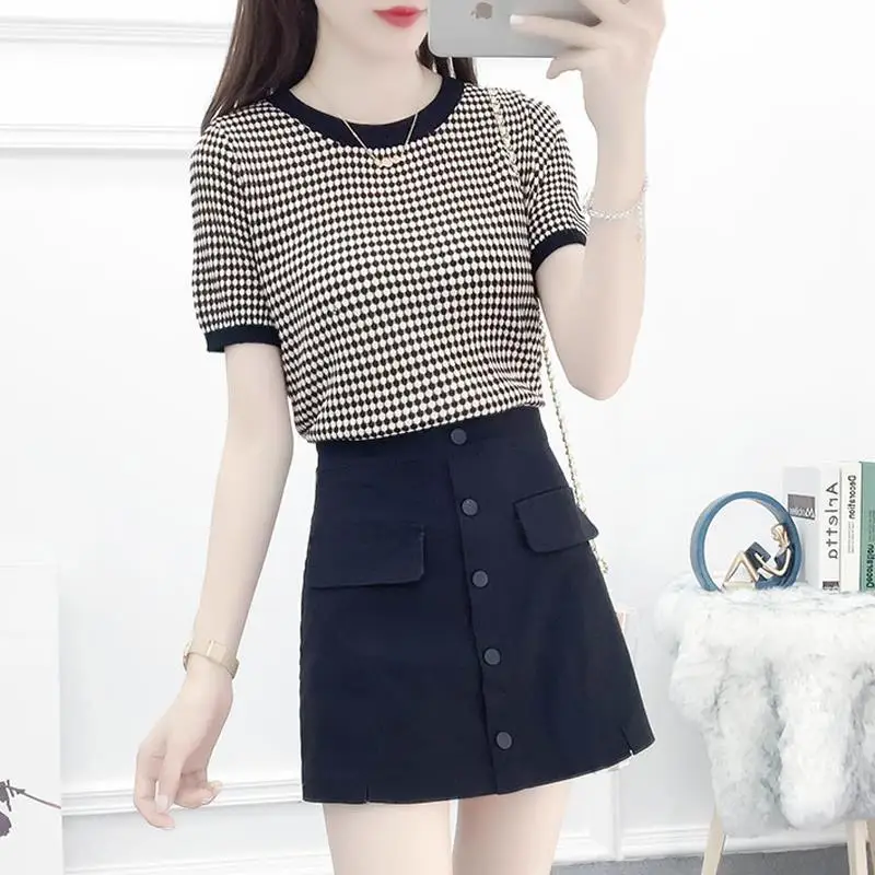 Plaid knitted short sleeve top small fresh T-Shirt New Style in 2021 summer