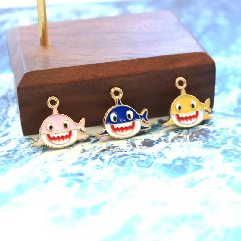 10pcs/lot Shark Dangle Handmade Enamel Charms Pendant DIY for Bracelet Necklace Bag
10pcs/lot Shark Dangle Handmade Enamel Charms Pendant DIY for Bracelet Necklace Bag