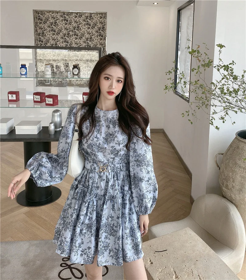 Women Dress 2021 Spring Autumn French Vintage Elegant Gentle Court Style Shredded Flower Ladies Temperament Vestidos Mini Dress
Women Dress 2021 Spring Autumn French Vintage Elegant Gentle Court Style Shredded Flower Ladies Temperament Vestidos Mini Dress