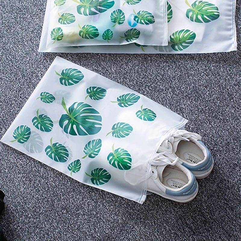 Stylish Green Leaf Transparent Cosmetic Bag Travel Makeup Case Women Zipper Underwear Makeup Organizer Storage Pouch Wash Kit 
Stylish Green Leaf Transparent Cosmetic Bag Travel Makeup Case Women Zipper Underwear Makeup Organizer Storage Pouch Wash Kit