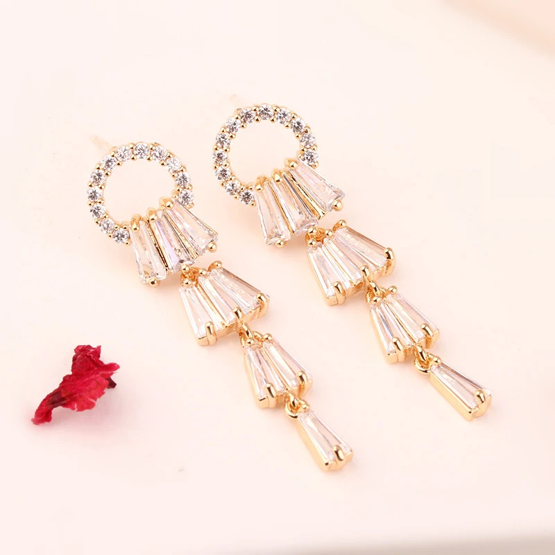 Korean Fashion 16K Gold Long Earrings For Women 2021 Trend Copper Set 3A Luxury Zircon S925 Silver Needle Fringed Ring Jewelry
Korean Fashion 16K Gold Long Earrings For Women 2021 Trend Copper Set 3A Luxury Zircon S925 Silver Needle Fringed Ring Jewelry