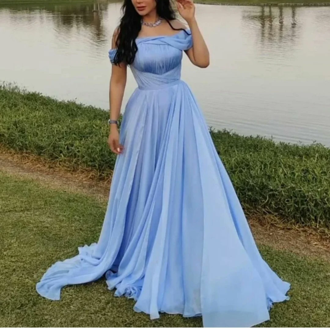 Vintage Long Light Blue Chiffon Evening Dresses A-Line Pleated فستان المساء Lace Up Back Flowy Robe de soirée for Women
Vintage Long Light Blue Chiffon Evening Dresses A-Line Pleated فستان المساء Lace Up Back Flowy Robe de soirée for Women