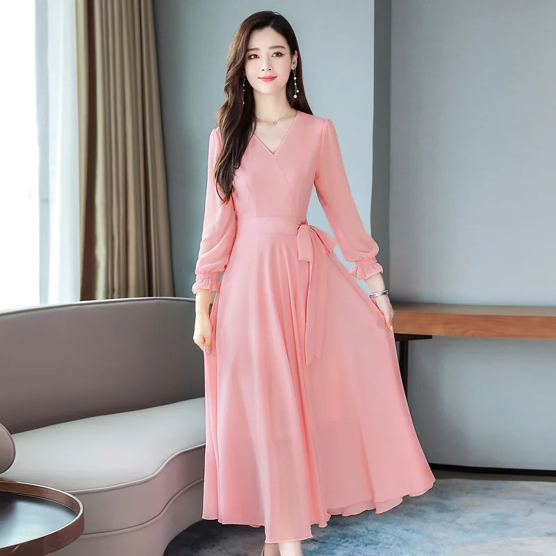 2021 early spring new Korean version of large-size chiffon dress long-sleeved temperament slim figure thin big swing long skirt
2021 early spring new Korean version of large-size chiffon dress long-sleeved temperament slim figure thin big swing long skirt